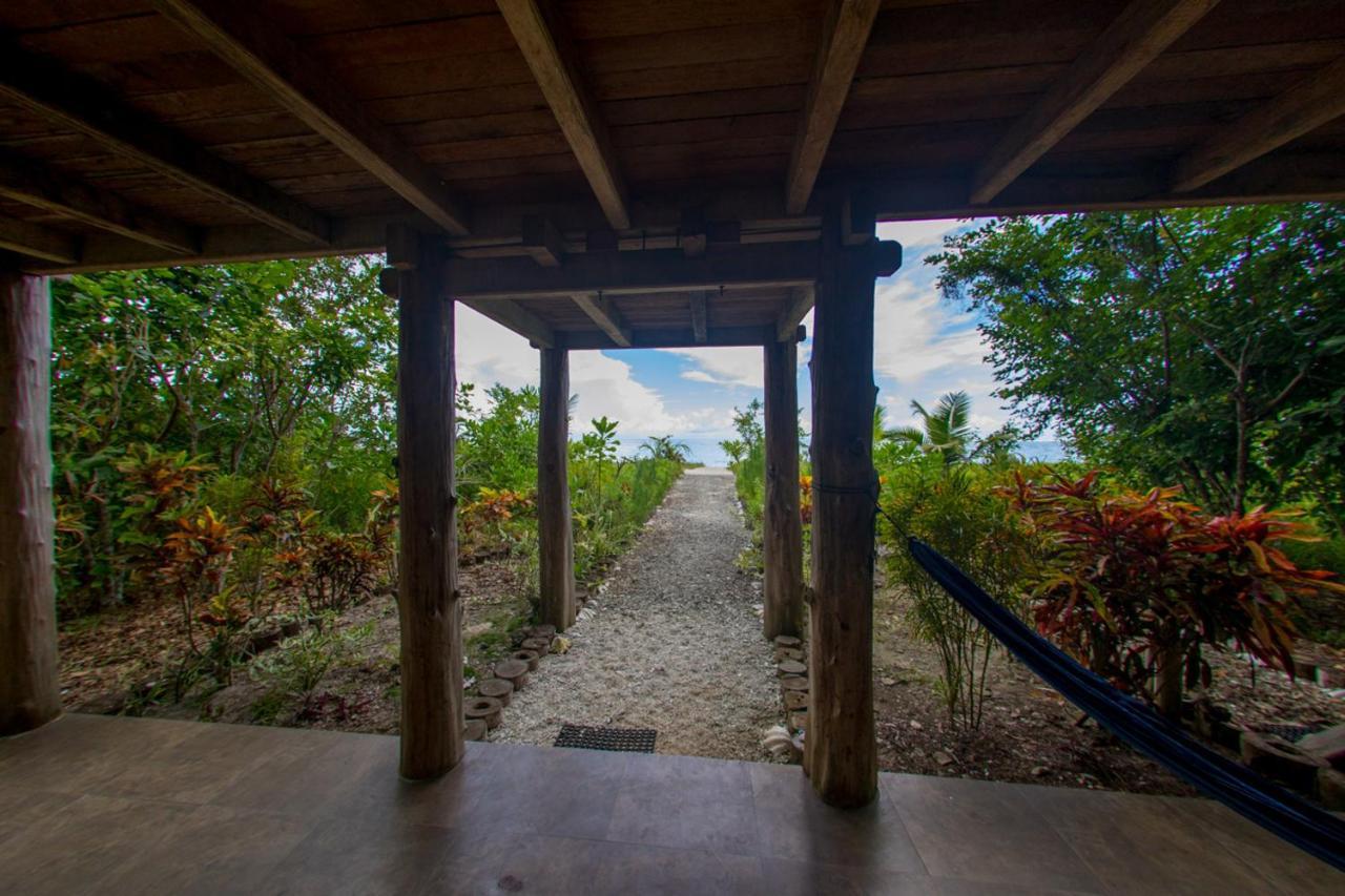 Hidden Bay Resort Mentawais Masokut 外观 照片
